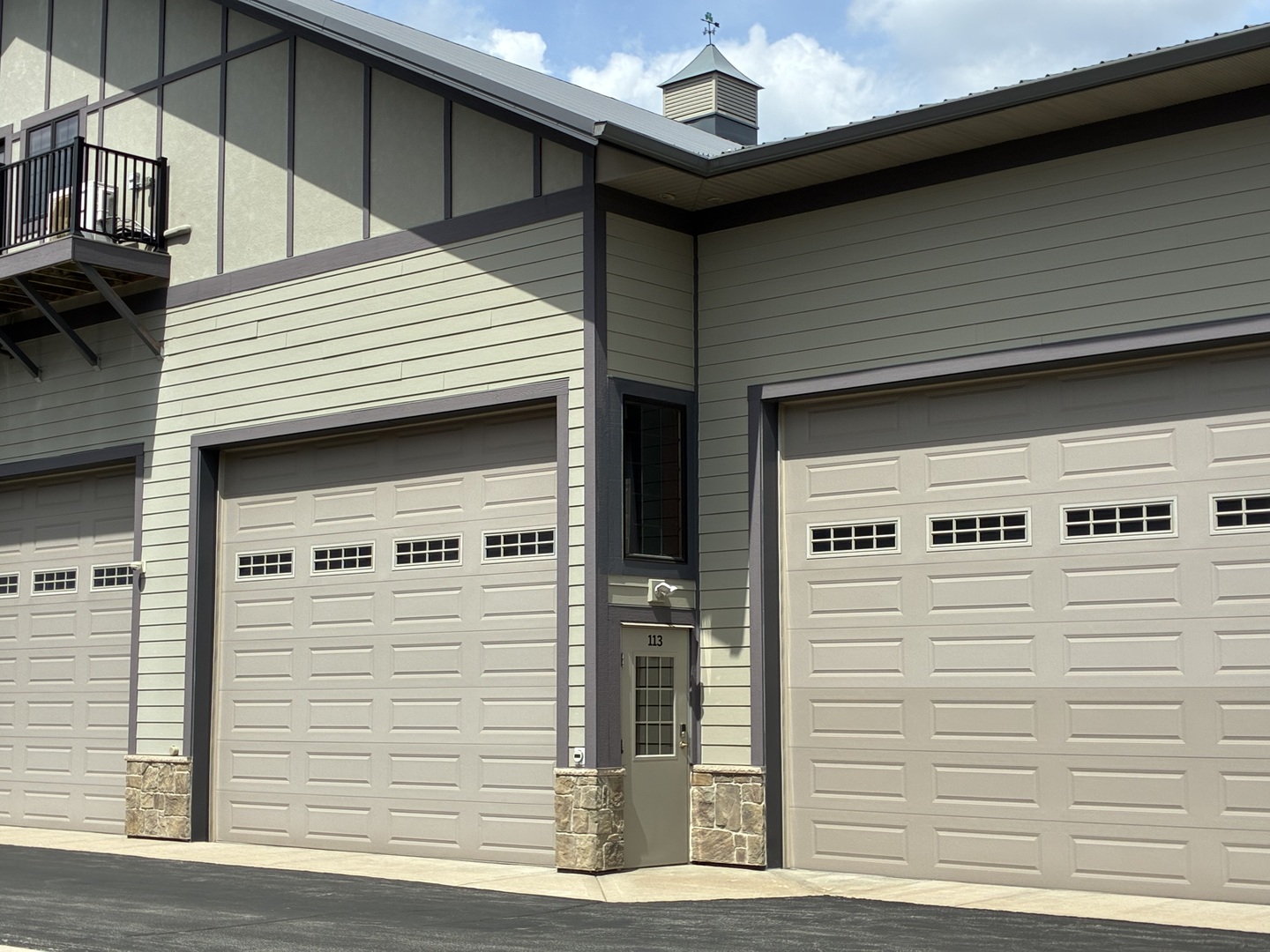 2228 Ferry Road #113, Naperville, IL 60563