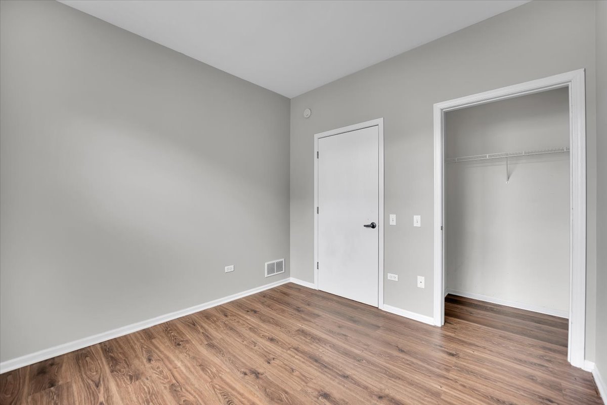 14084 Moraine Hills Drive, Huntley, IL 60142