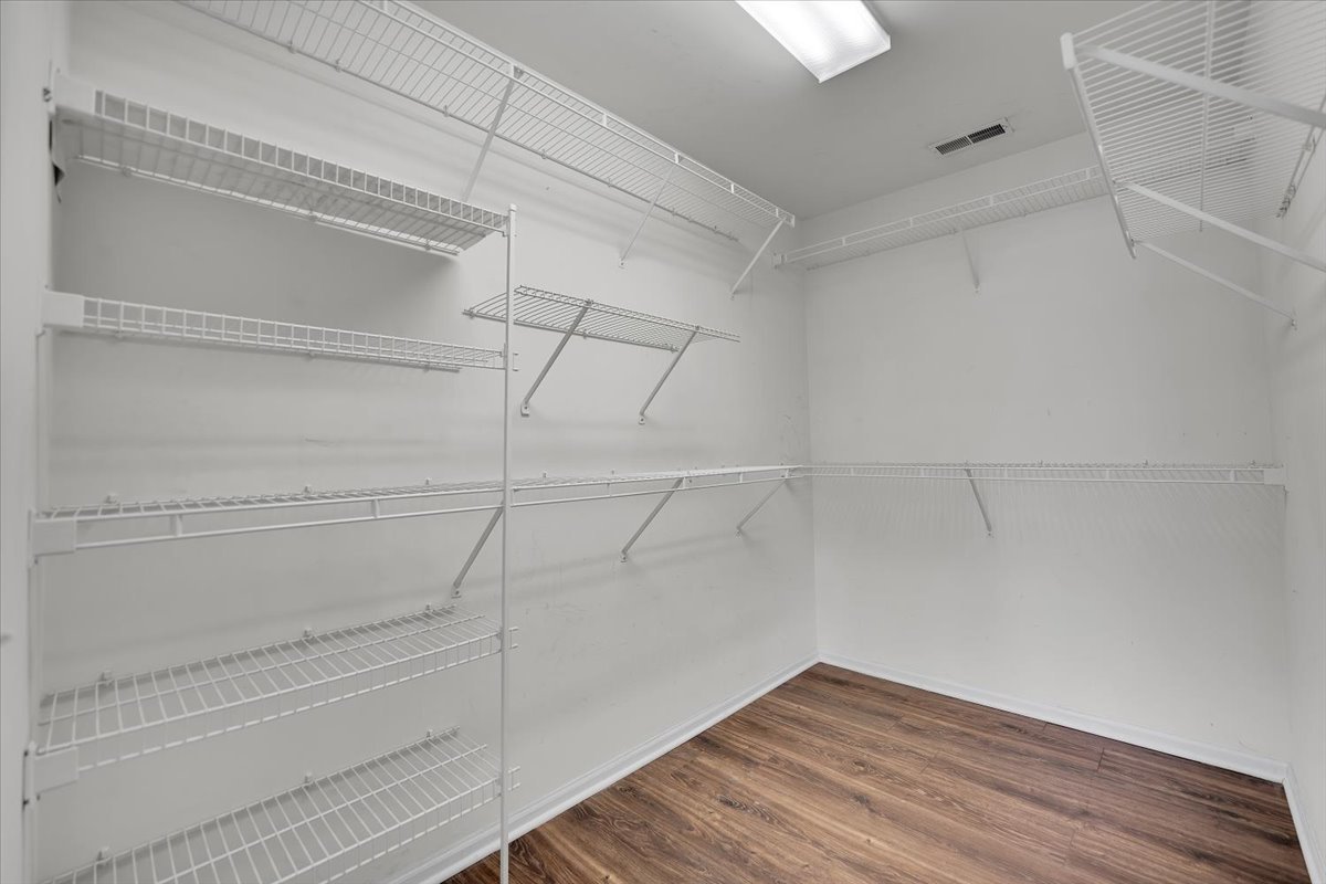 14084 Moraine Hills Drive, Huntley, IL 60142