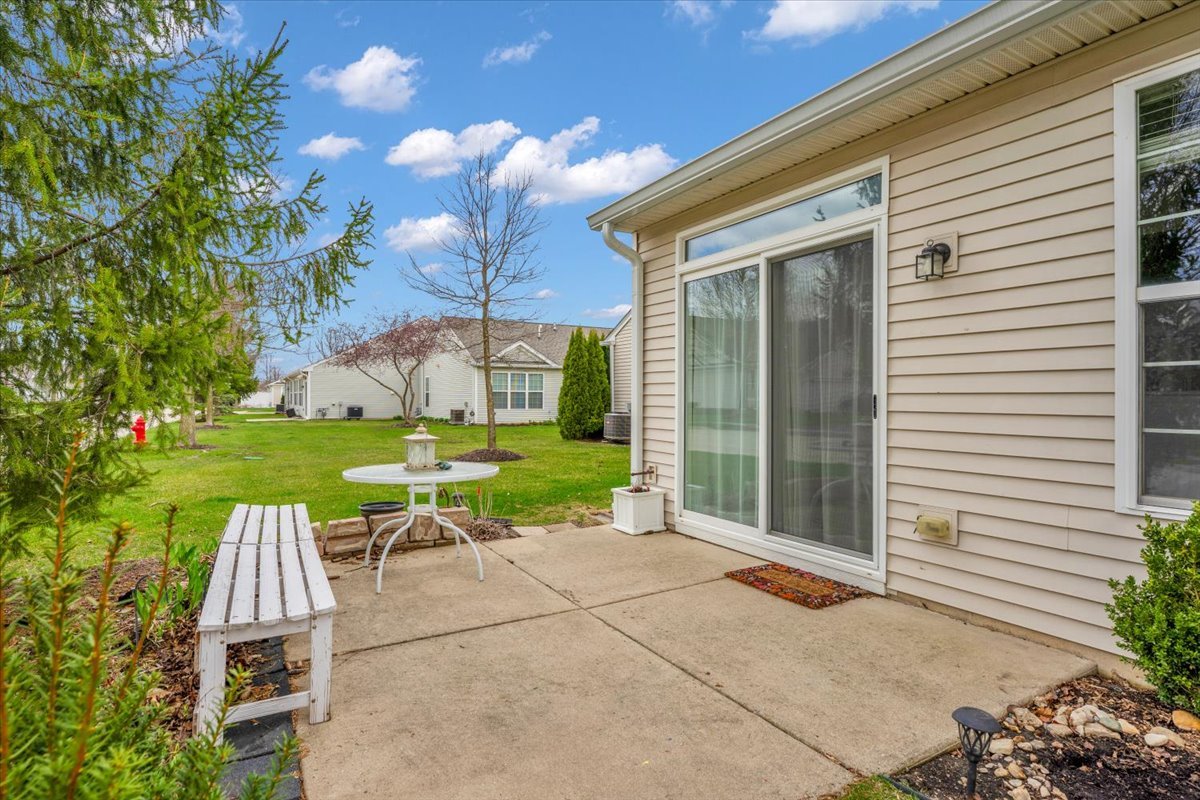 14084 Moraine Hills Drive, Huntley, IL 60142