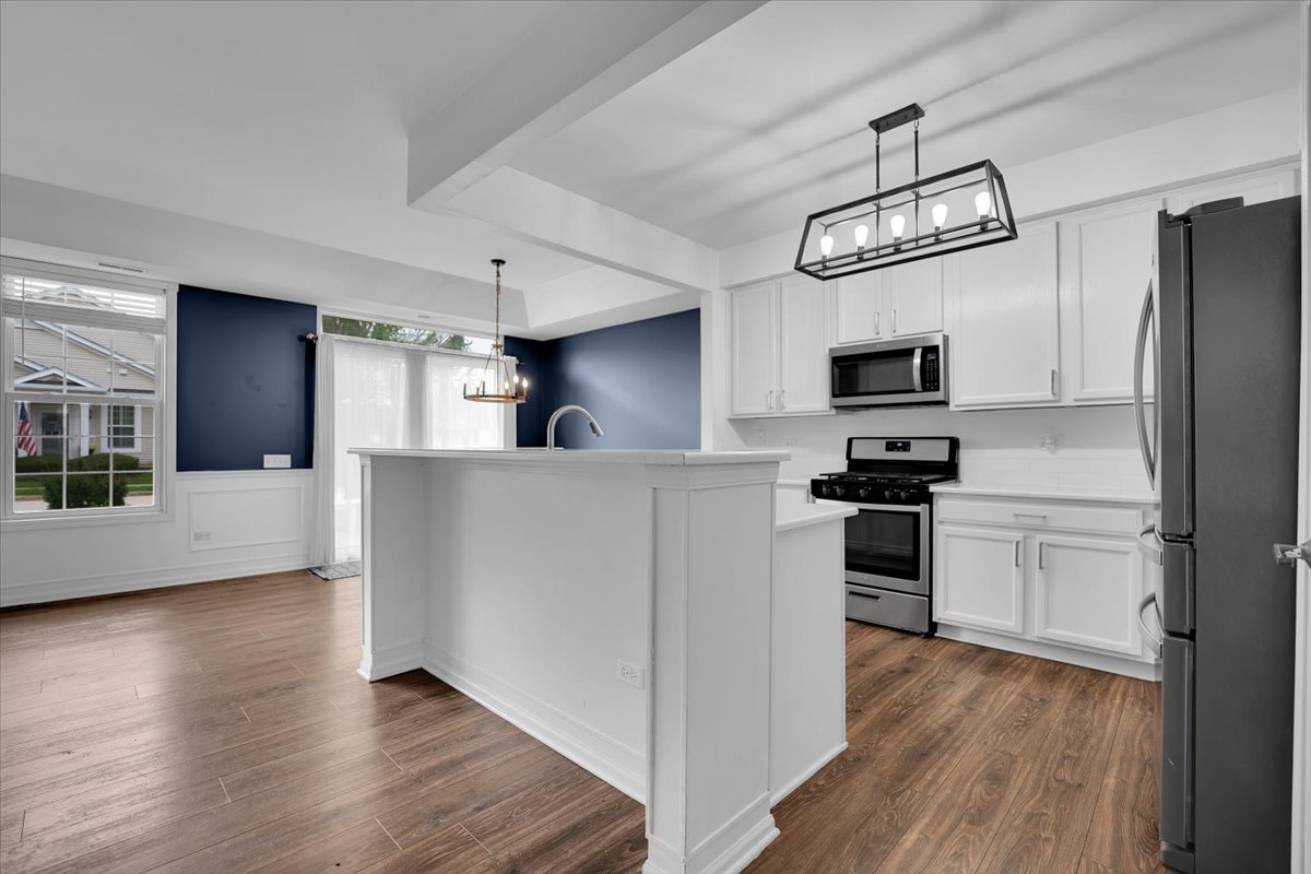 14084 Moraine Hills Drive, Huntley, IL 60142