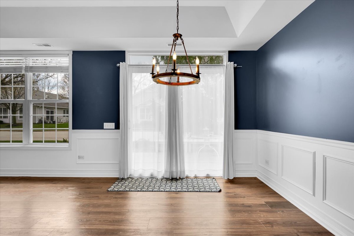 14084 Moraine Hills Drive, Huntley, IL 60142