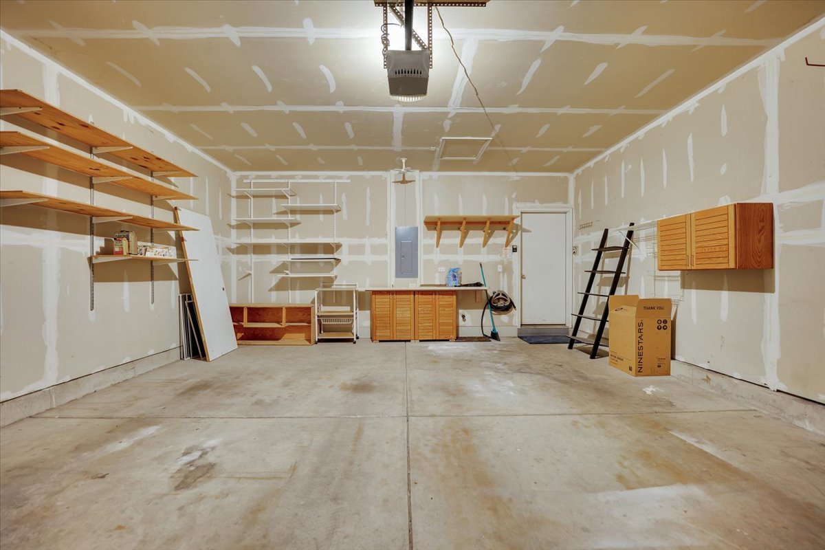 14084 Moraine Hills Drive, Huntley, IL 60142