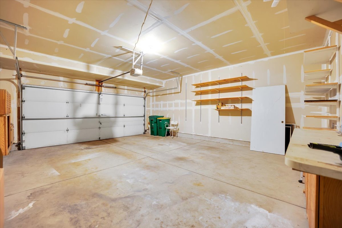 14084 Moraine Hills Drive, Huntley, IL 60142