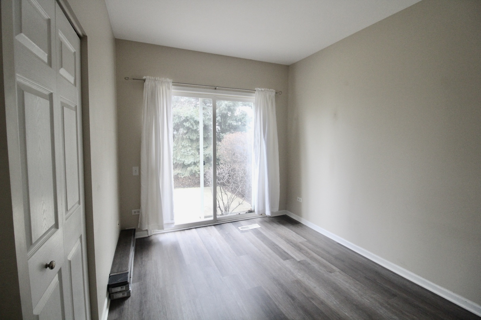 2903 STONEWATER Drive #2903, Naperville, IL 60564