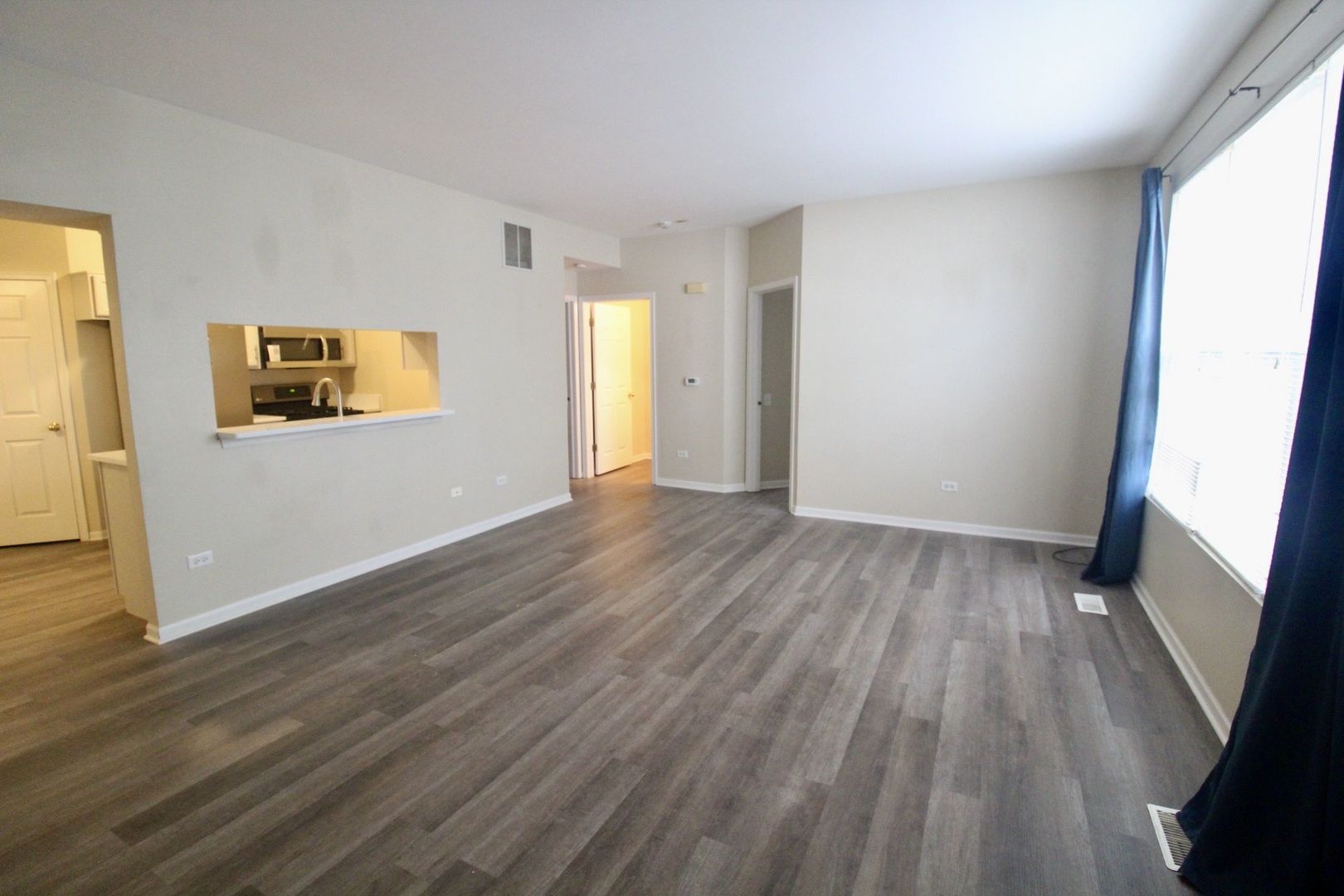 2903 STONEWATER Drive #2903, Naperville, IL 60564