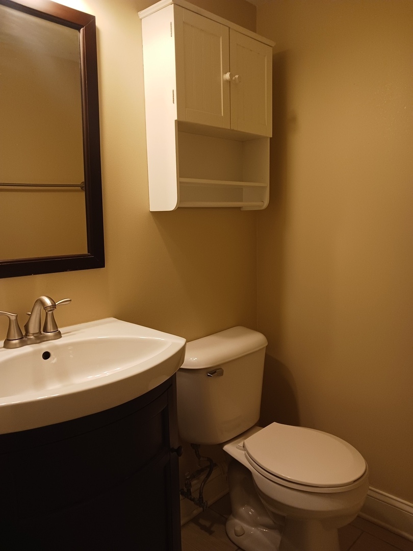 734 Colorado Court #734, Carol Stream, IL 60188