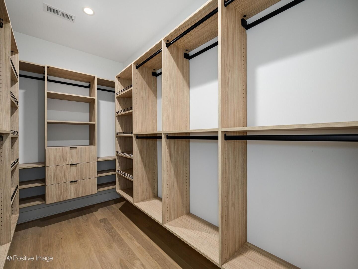 915 Pontiac Road, Wilmette, IL 60091