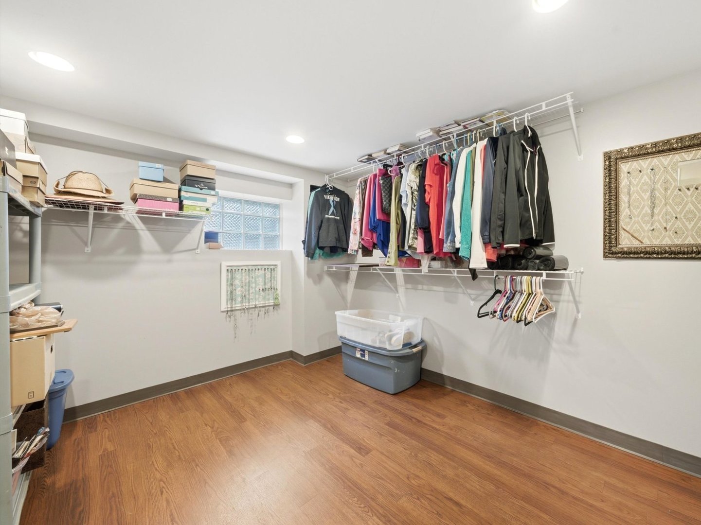 10265 Dickens Street, Westchester, IL 60154