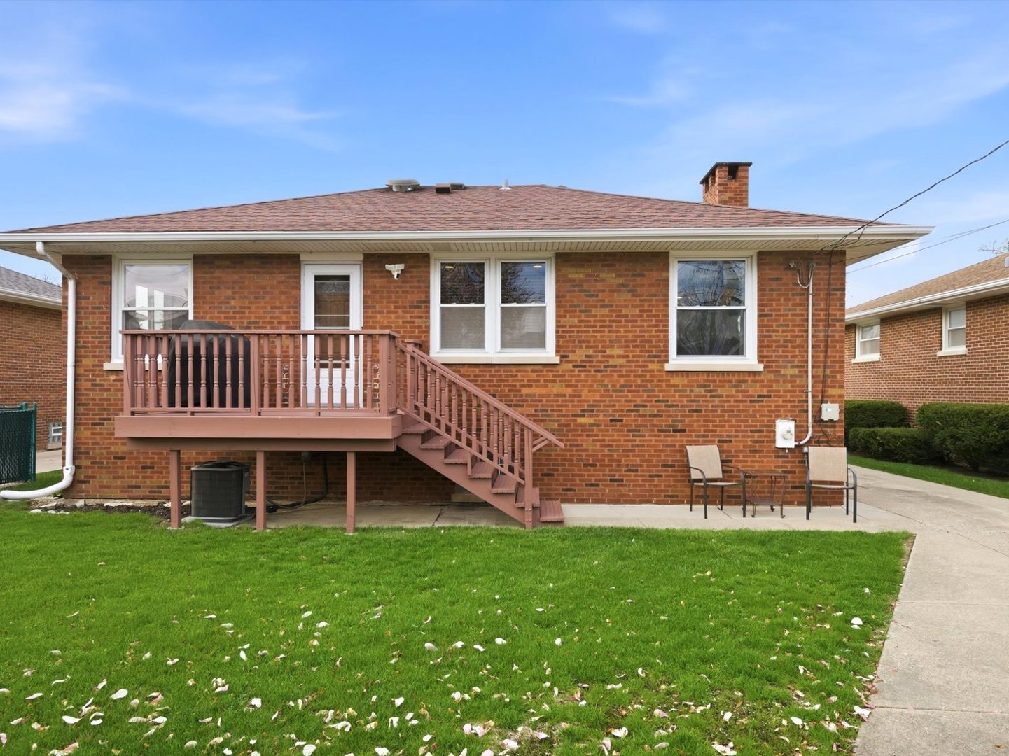 10265 Dickens Street, Westchester, IL 60154