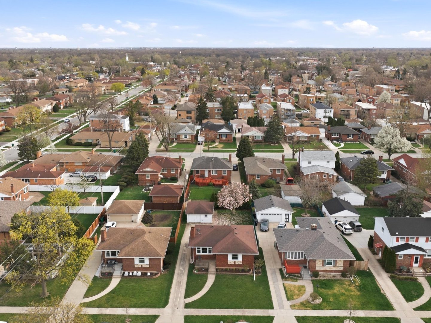 10265 Dickens Street, Westchester, IL 60154