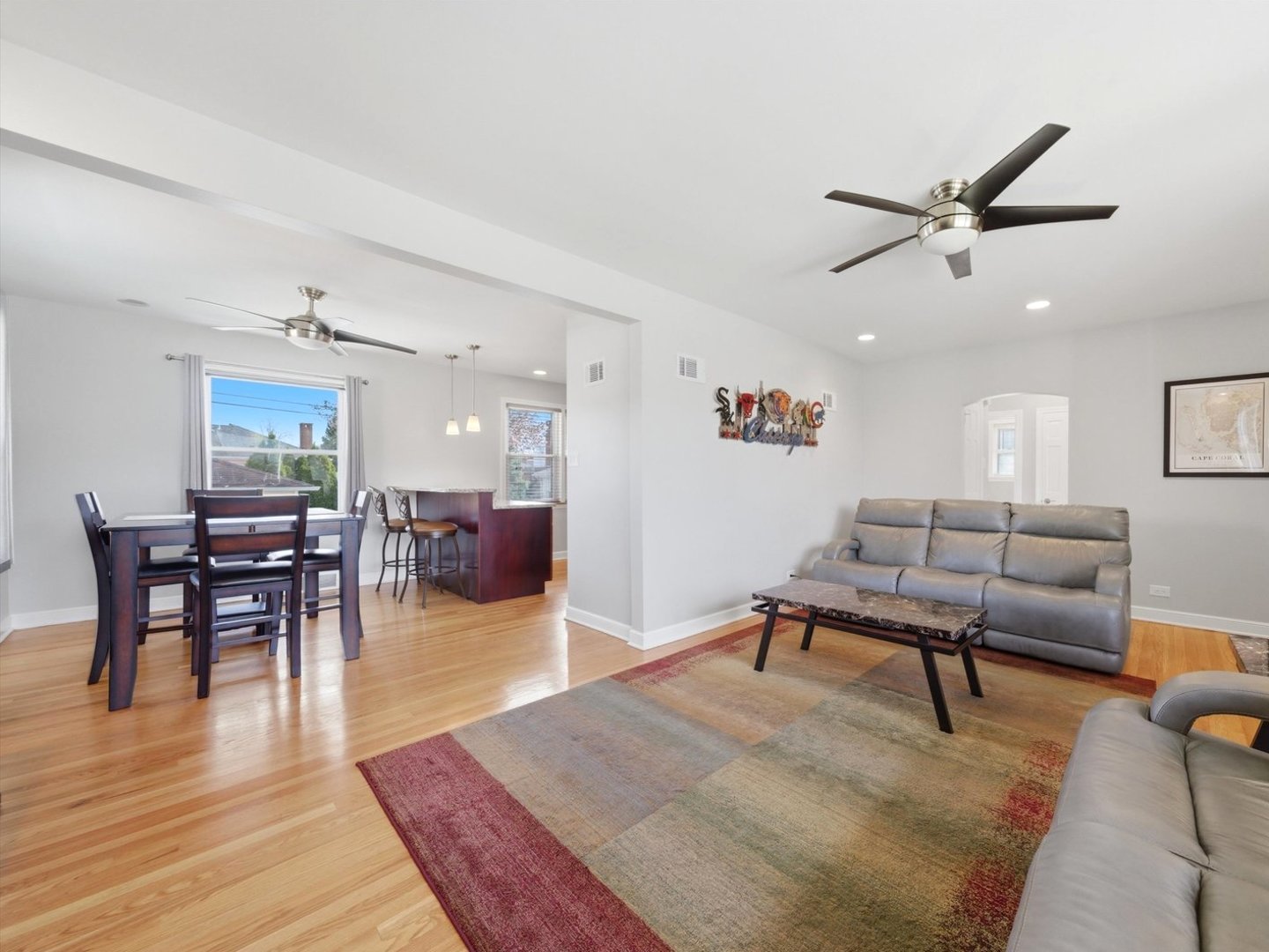 10265 Dickens Street, Westchester, IL 60154