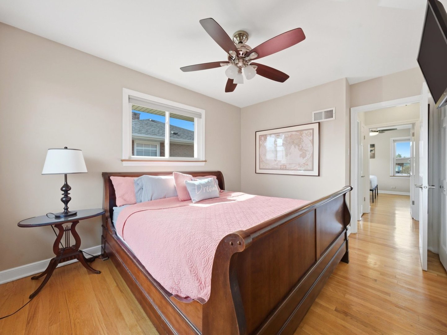 10265 Dickens Street, Westchester, IL 60154