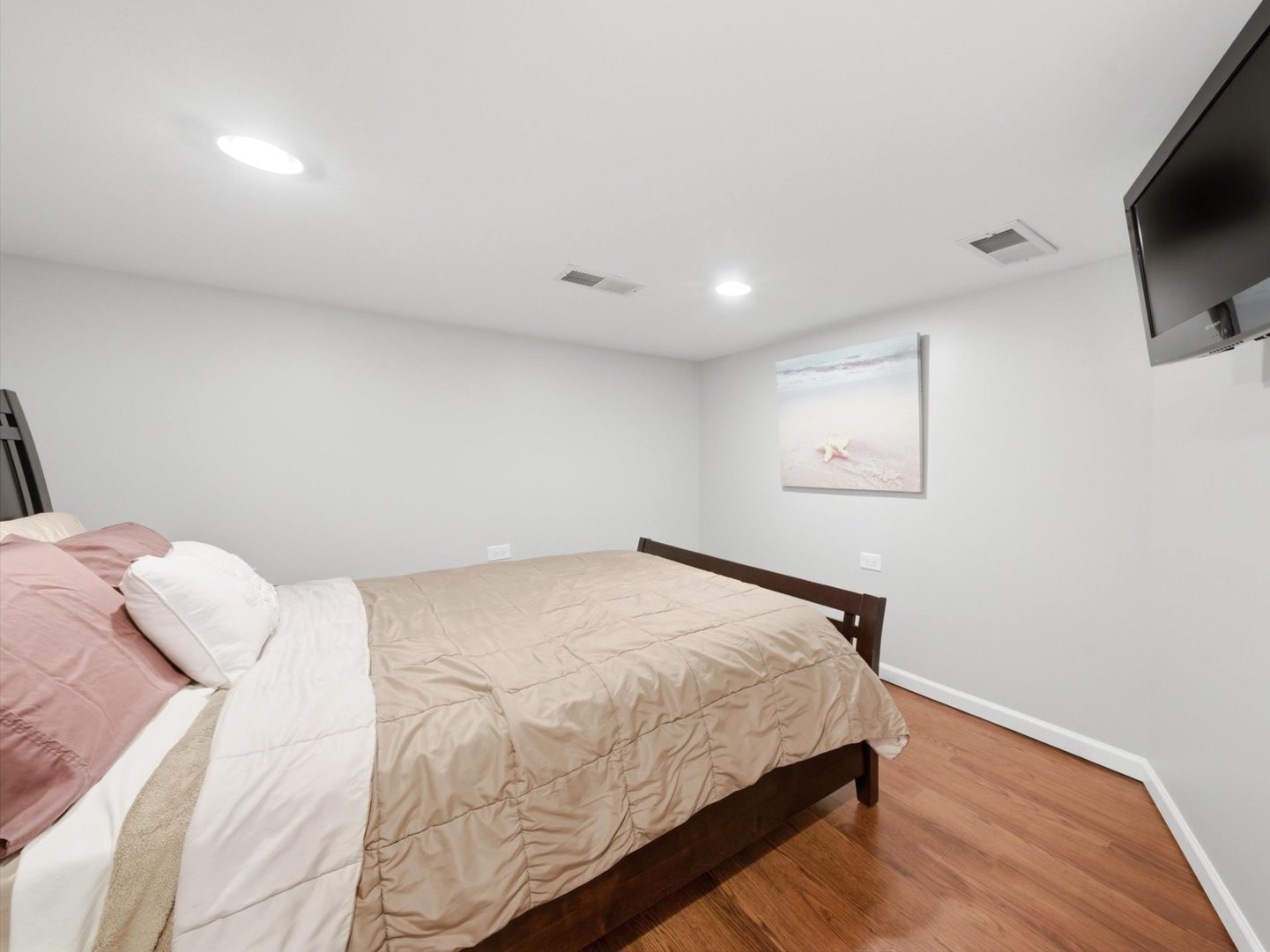 10265 Dickens Street, Westchester, IL 60154