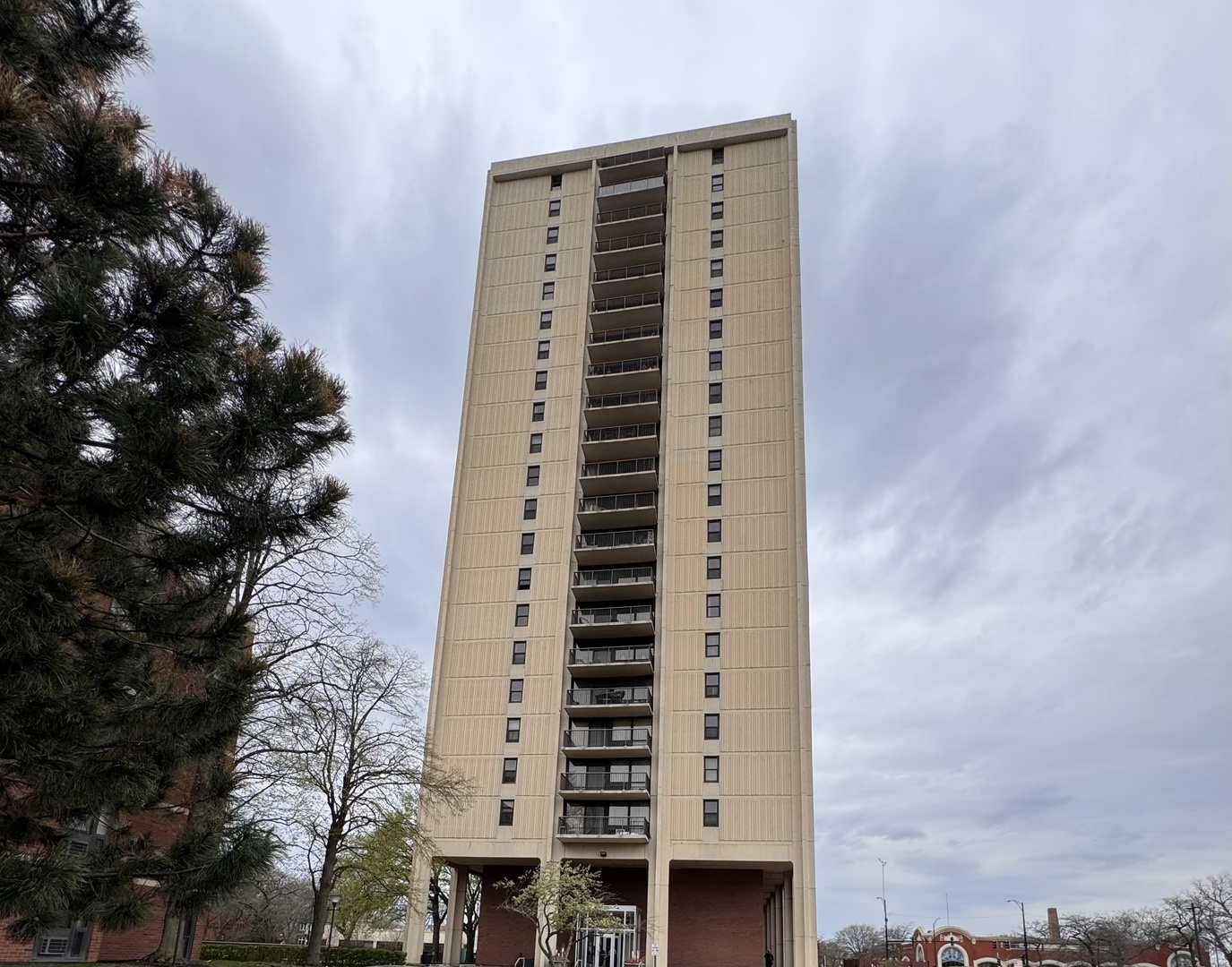 2901 S Michigan Avenue #1610, Chicago, IL 60616