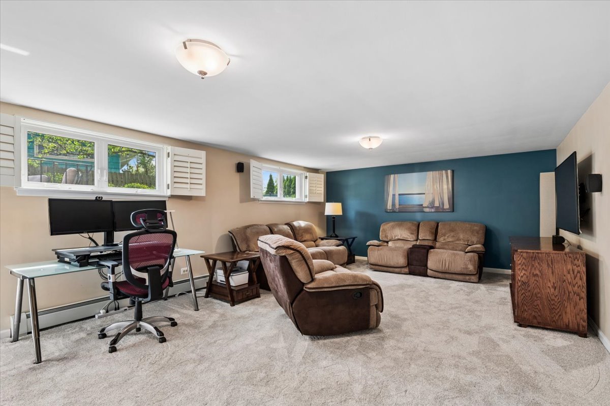 611 50th Place, Western Springs, IL 60558