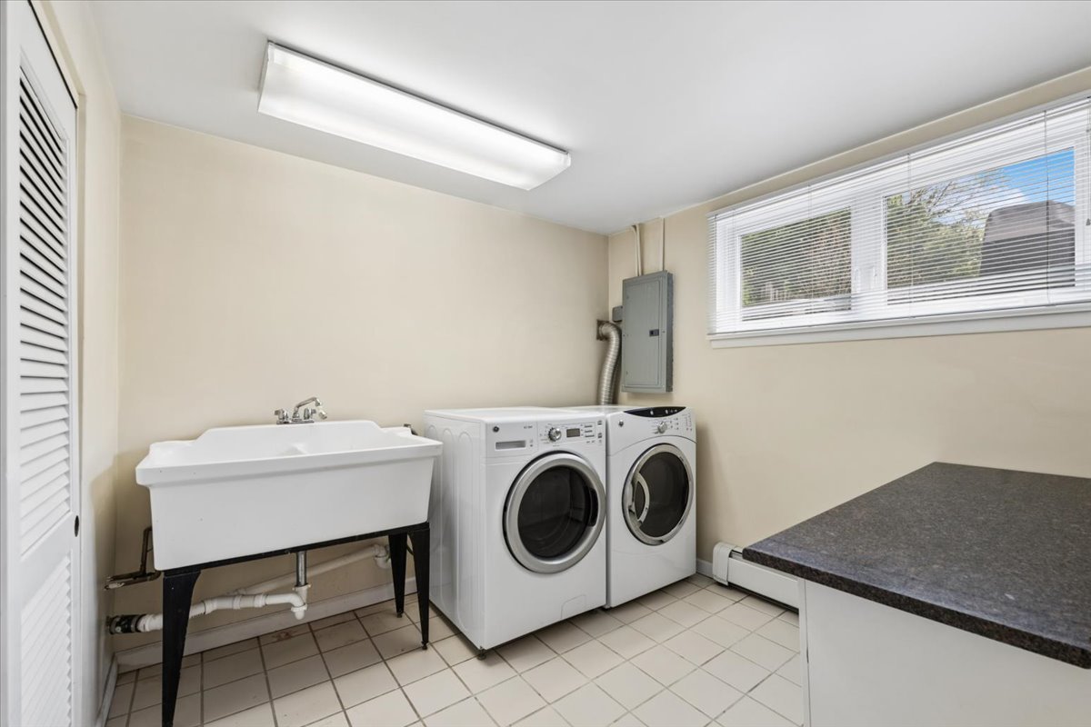 611 50th Place, Western Springs, IL 60558