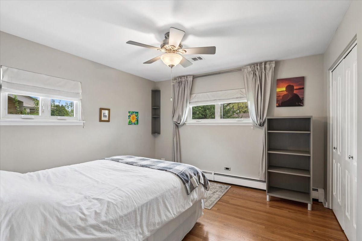 611 50th Place, Western Springs, IL 60558