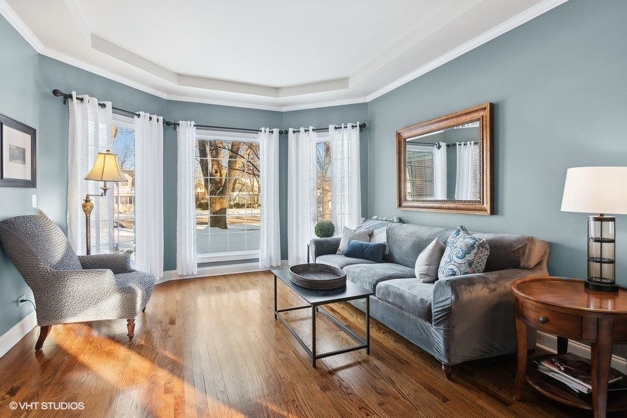 816 S Spring Road, Elmhurst, IL 60126