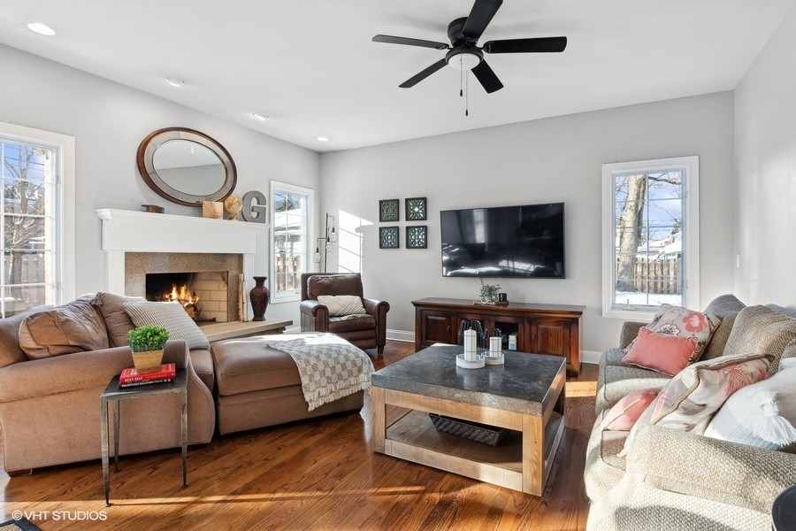 816 S Spring Road, Elmhurst, IL 60126