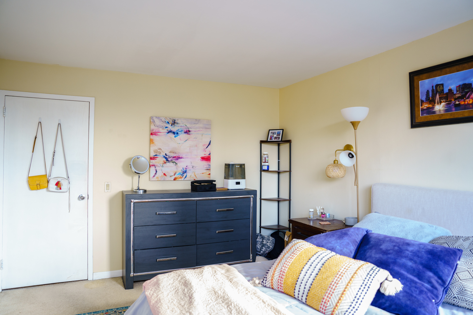 1560 N Sandburg Terrace #503J, Chicago, IL 60610