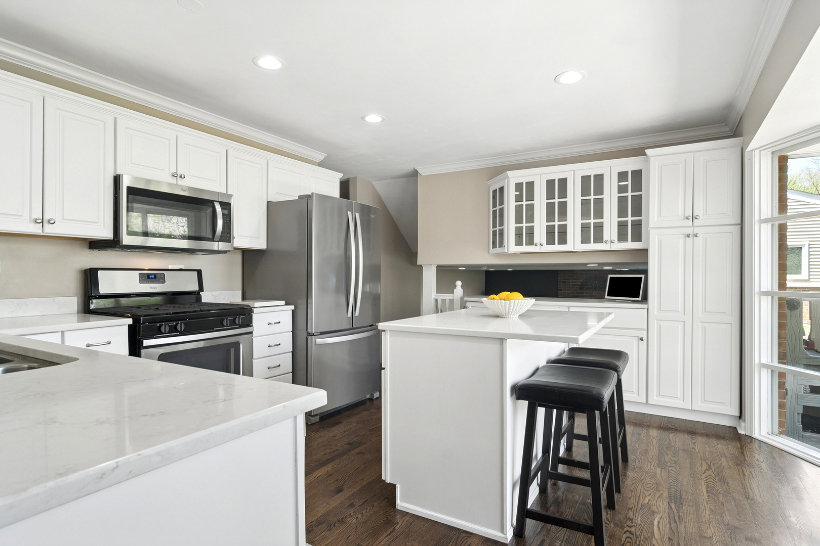 106 W Pickwick Road, Arlington Heights, IL 60005