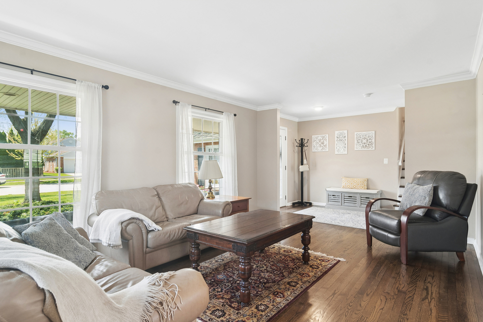 106 W Pickwick Road, Arlington Heights, IL 60005