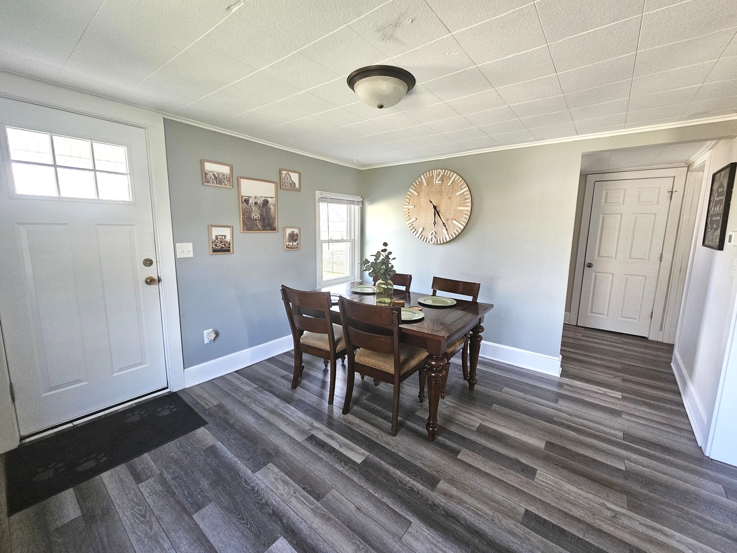 702 S Main Street, Yorkville, IL 60560