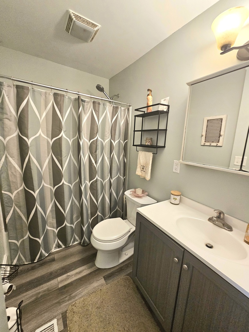 702 S Main Street, Yorkville, IL 60560