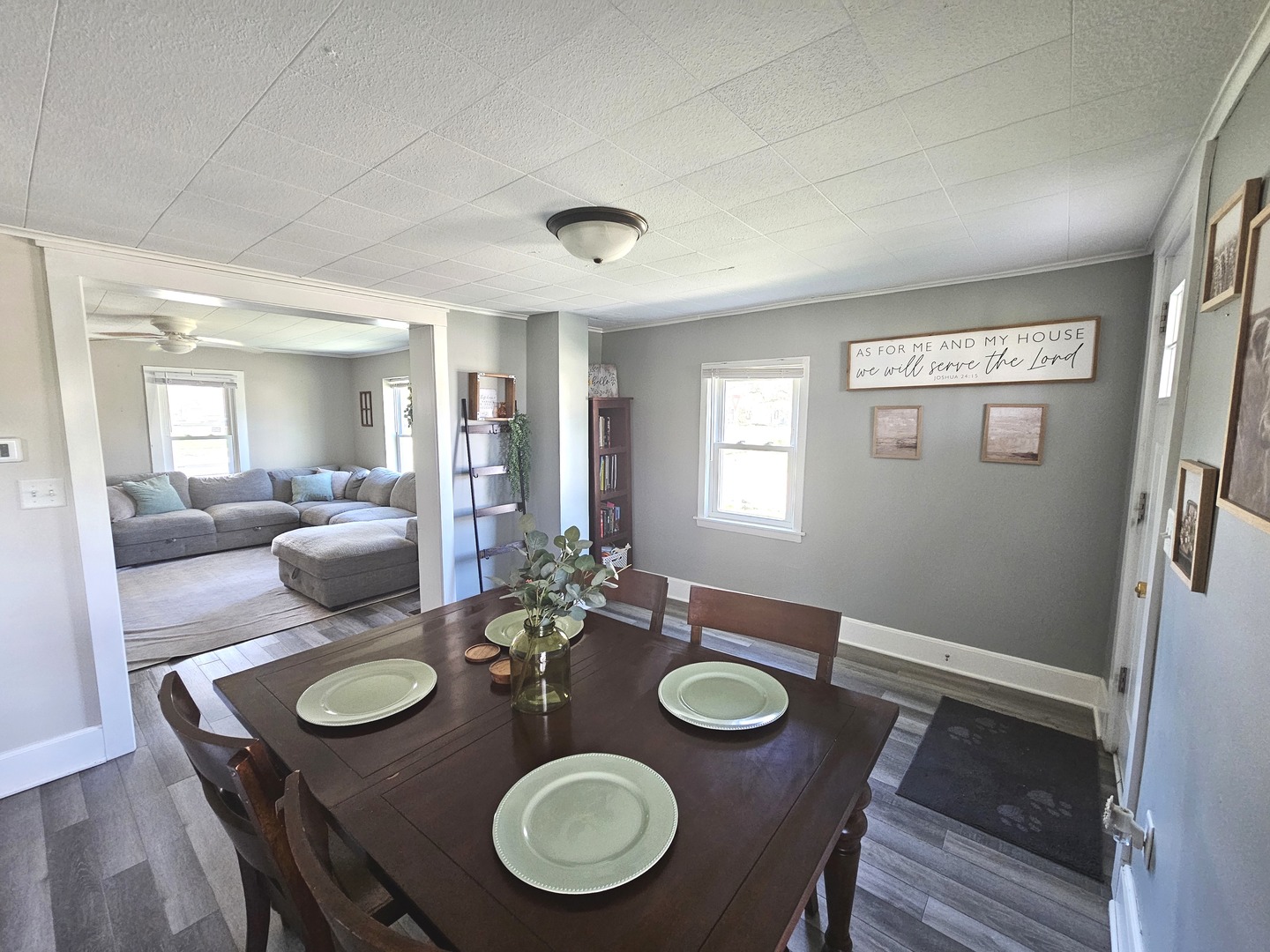 702 S Main Street, Yorkville, IL 60560