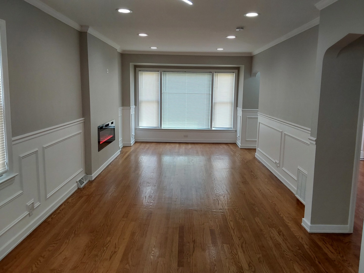 15524 Gouwens Lane, South Holland, IL 60473