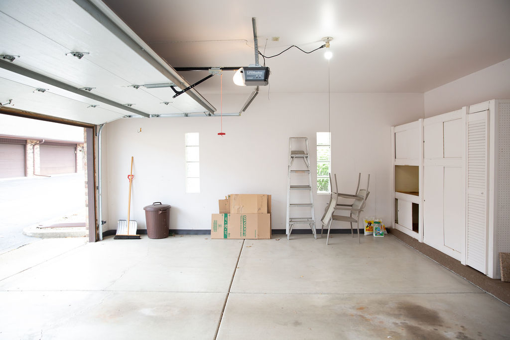 8310 ASHLEY Lane #8310, Tinley Park, IL 60477