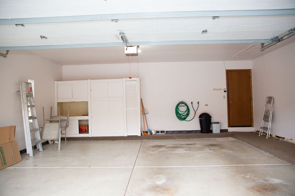 8310 ASHLEY Lane #8310, Tinley Park, IL 60477