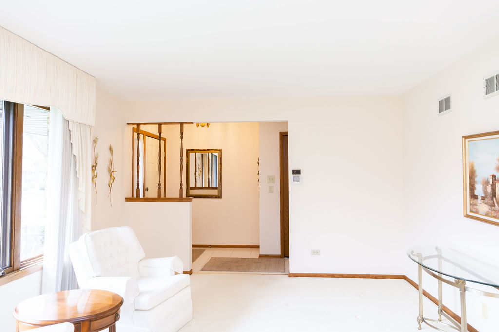 8310 ASHLEY Lane #8310, Tinley Park, IL 60477