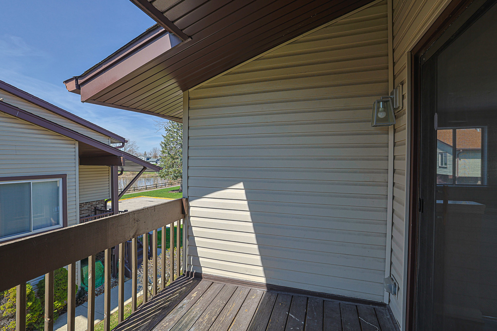 1332 Kingsbury Drive #1, Hanover Park, IL 60133