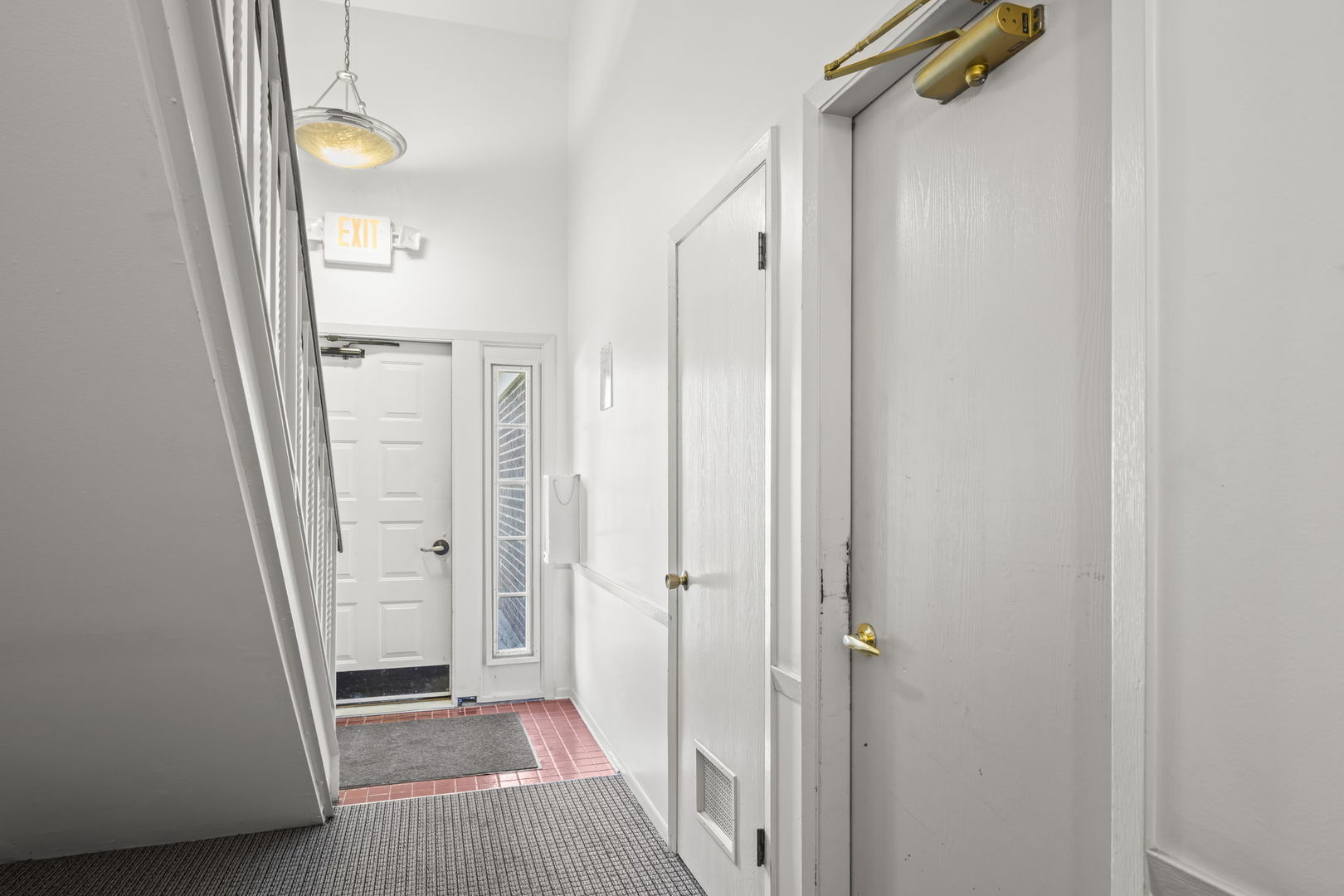 831 E Coach Road #4, Palatine, IL 60074