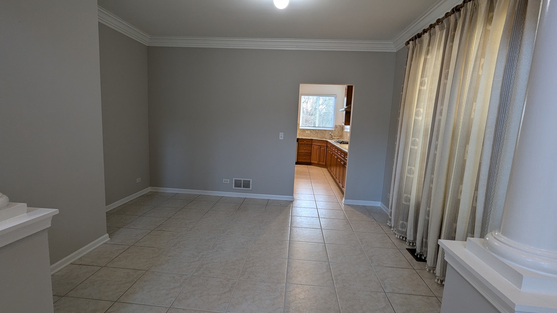 243 Colonial Drive, Vernon Hills, IL 60061
