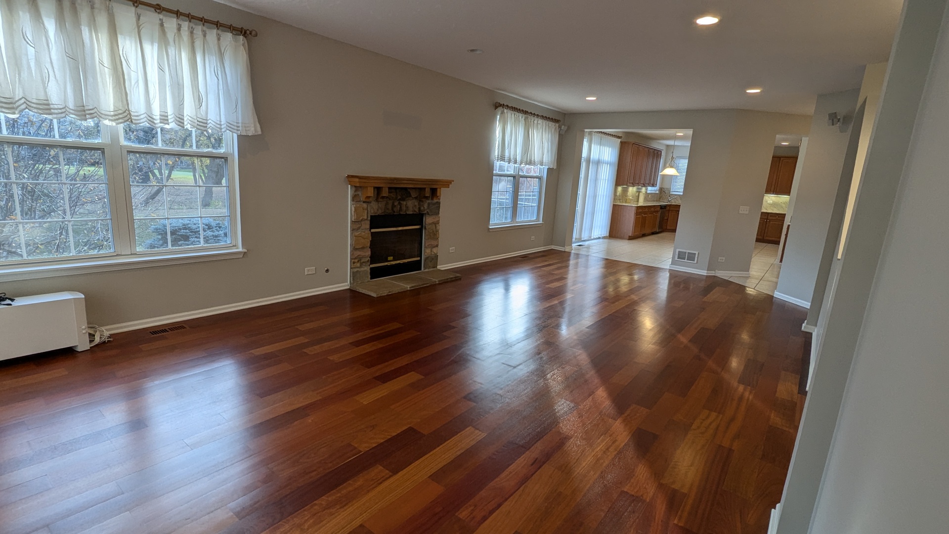 243 Colonial Drive, Vernon Hills, IL 60061