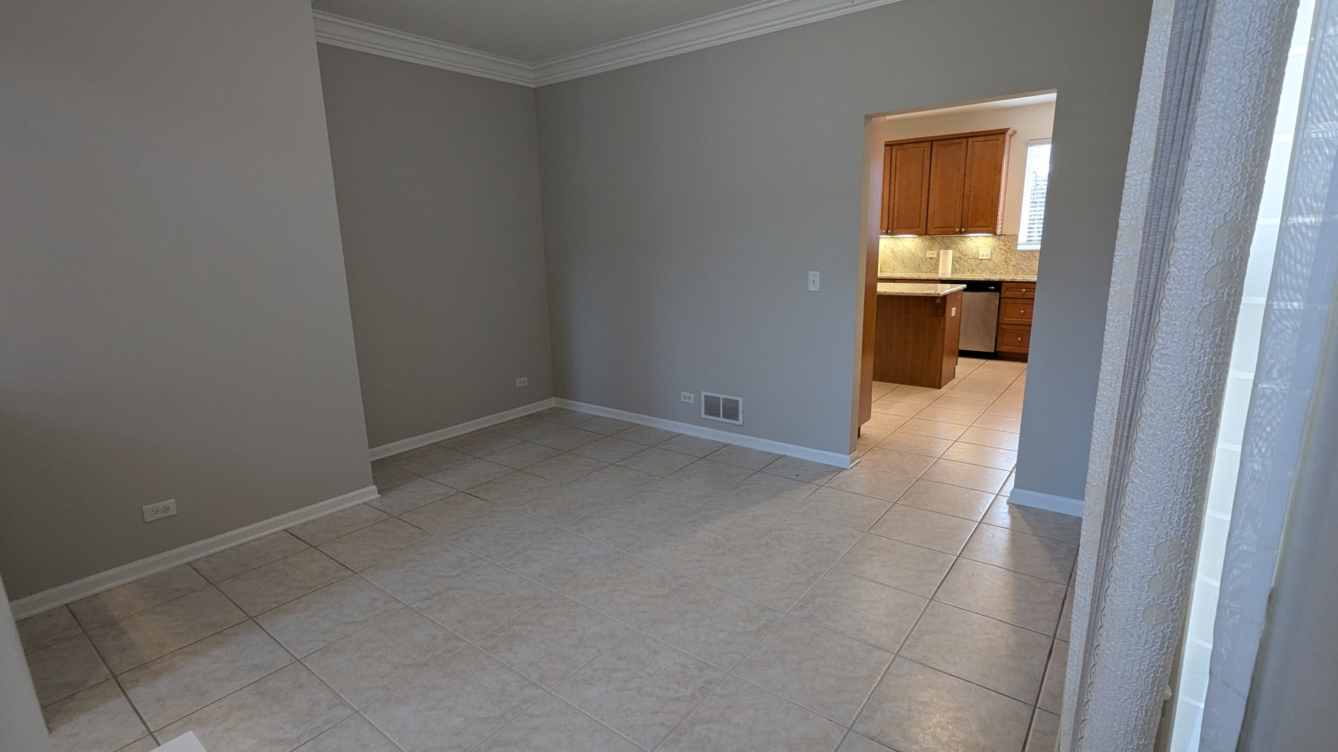 243 Colonial Drive, Vernon Hills, IL 60061
