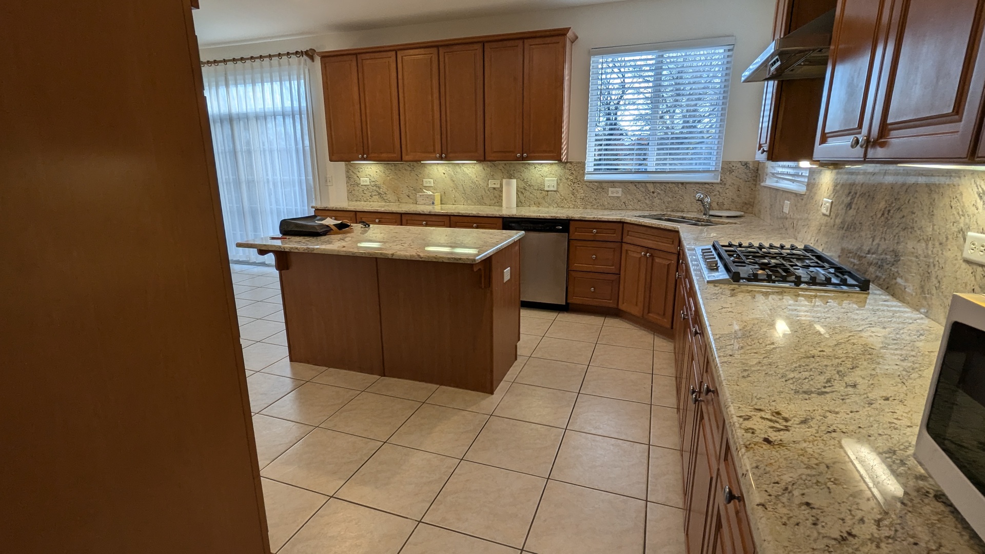 243 Colonial Drive, Vernon Hills, IL 60061