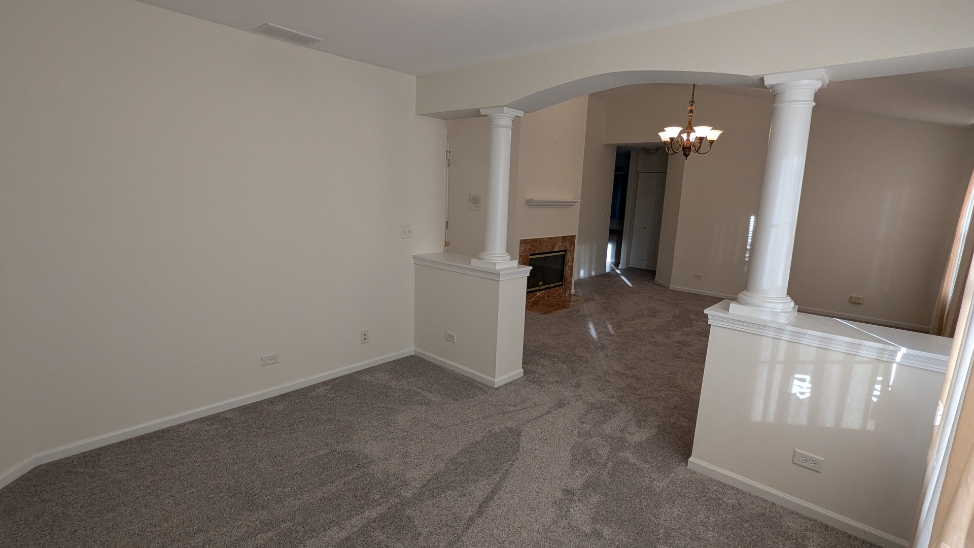 243 Colonial Drive, Vernon Hills, IL 60061
