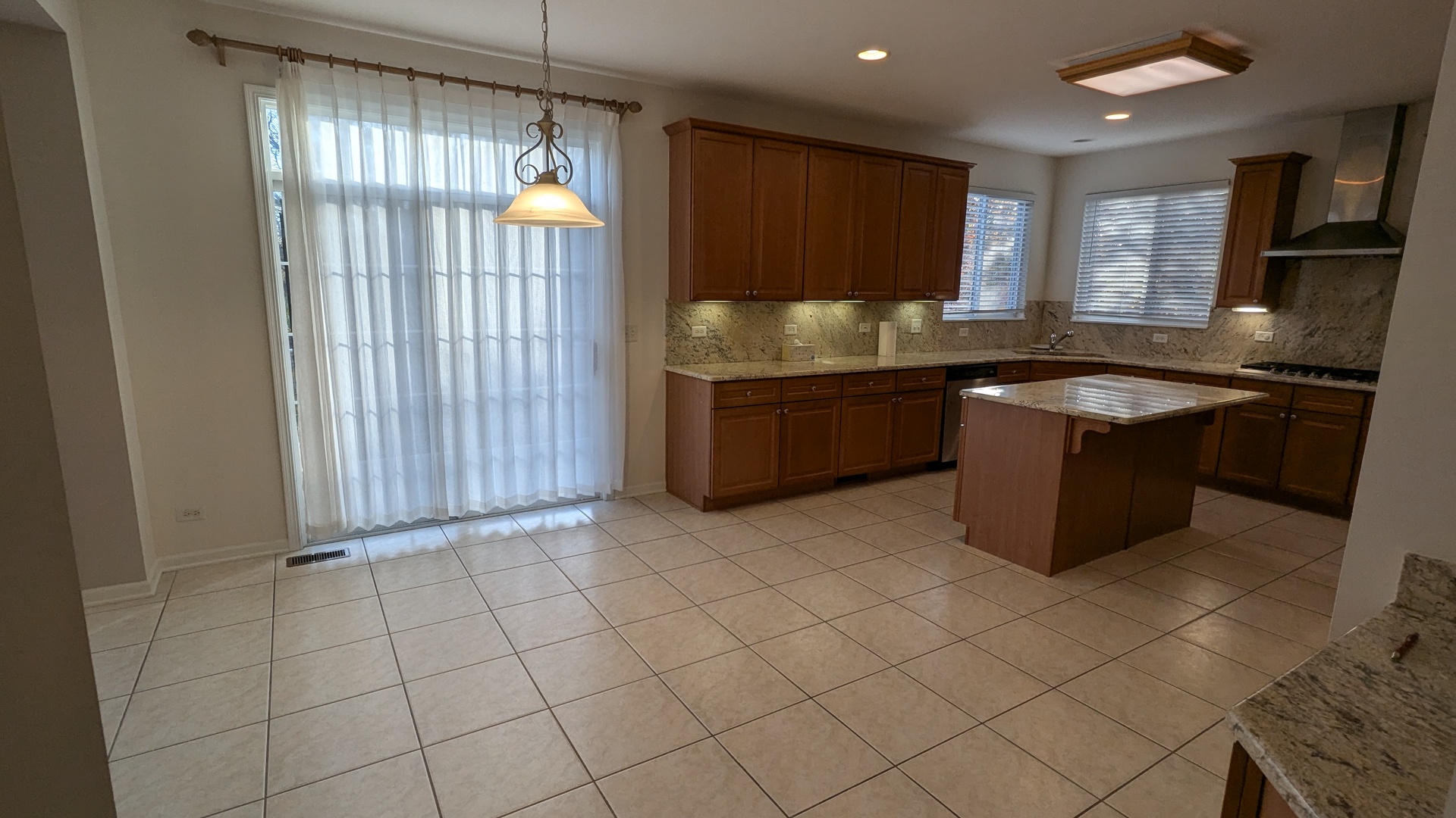 243 Colonial Drive, Vernon Hills, IL 60061