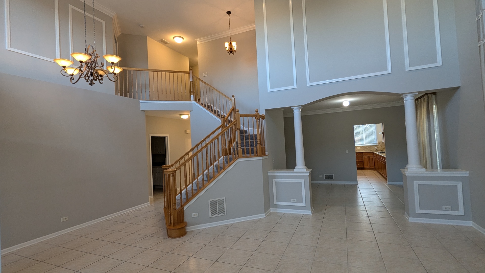 243 Colonial Drive, Vernon Hills, IL 60061