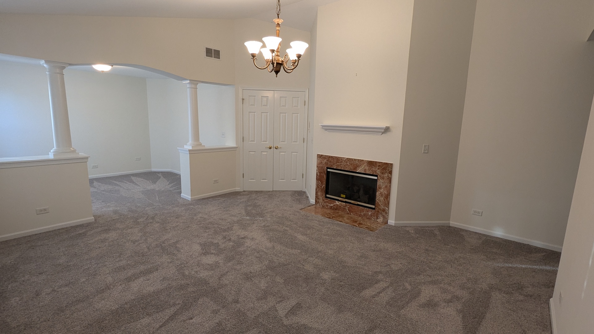 243 Colonial Drive, Vernon Hills, IL 60061
