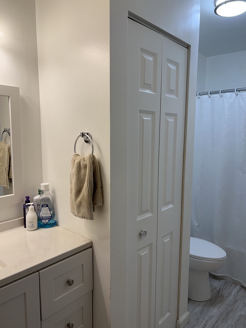 746 Prescott Drive #205, Roselle, IL 60172