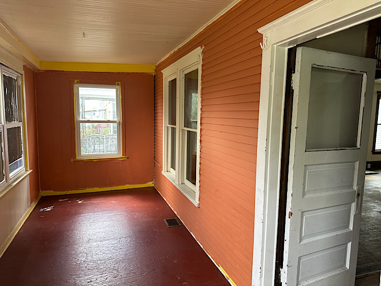 128 S 12th Avenue, Maywood, IL 60153