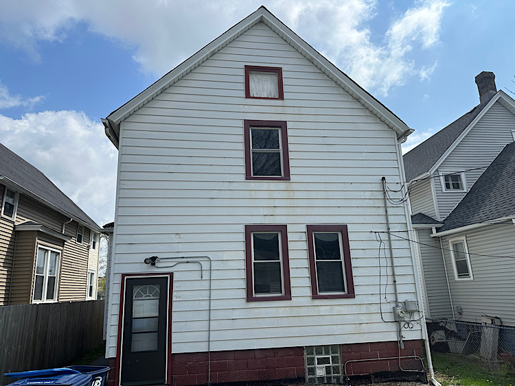 128 S 12th Avenue, Maywood, IL 60153