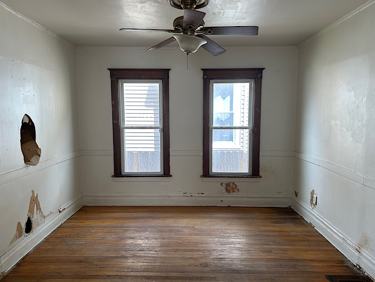 128 S 12th Avenue, Maywood, IL 60153