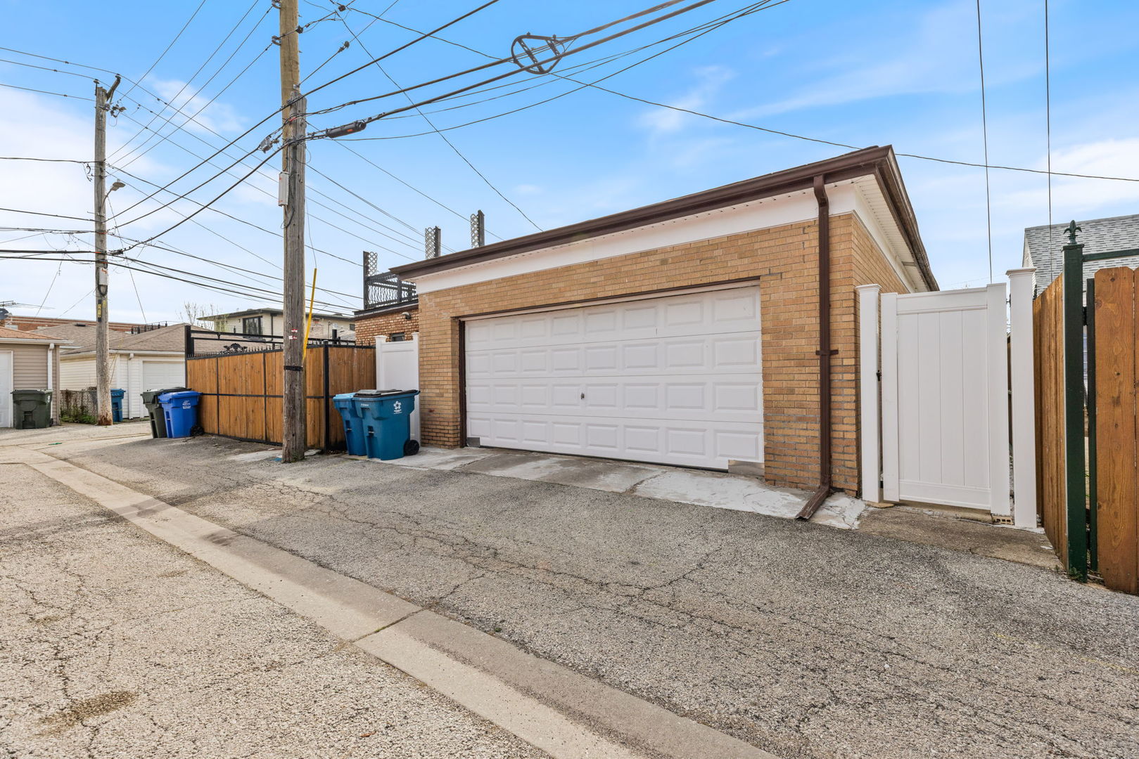 6718 W Forest Preserve Drive, Harwood Heights, IL 60706