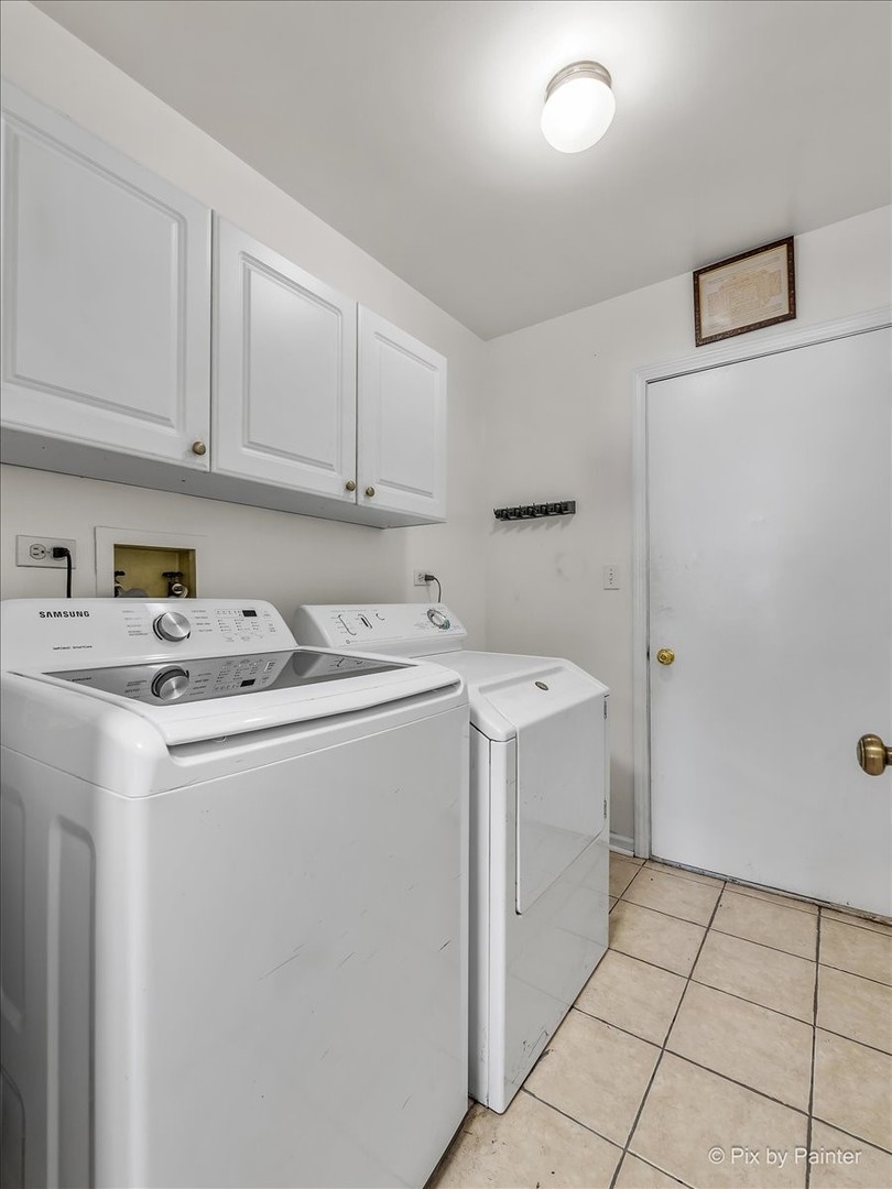 1990 WILDWOOD Lane, Hanover Park, IL 60133